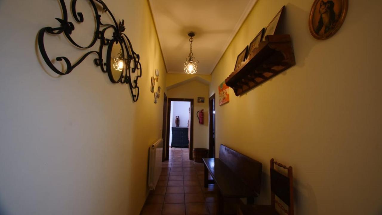 Casa Rural Plaza Vieja Saldana Exterior photo